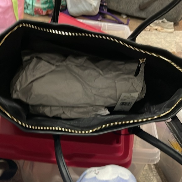 Black large tote , Michael Kors suede sides. Beautiful NEW - Picture 2 of 9